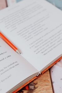 Jak pisać o wartościach w literaturze