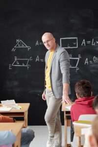 Korepetytor zadaje dużo pracy domowej – czy to dobra metoda