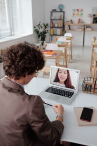 Matematyka online – jak osiągać szybkie postępy
