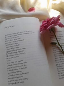 Jak interpretować wiersz i poprawić ocenę z polskiego