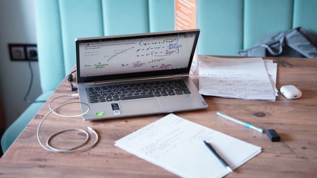 Korepetycje matematyka Toruń – skuteczna nauka online
