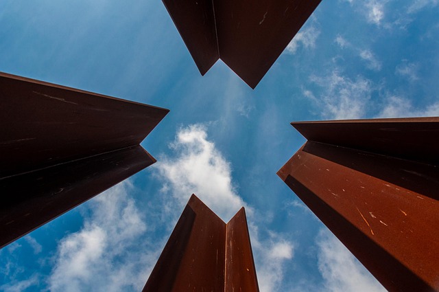 Geometria przestrzenna – objętość i pole brył